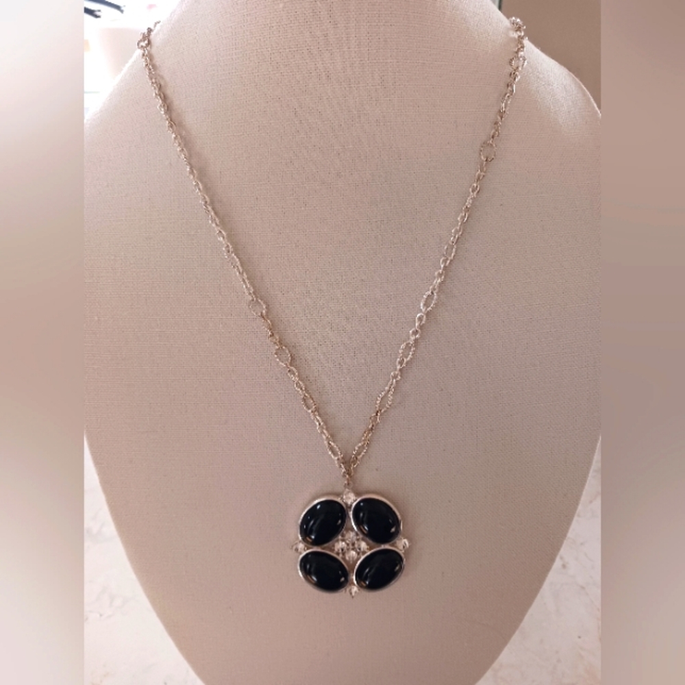 White house black market necklace